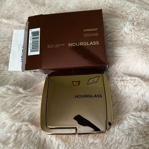 Hourglass ambient lighting blush